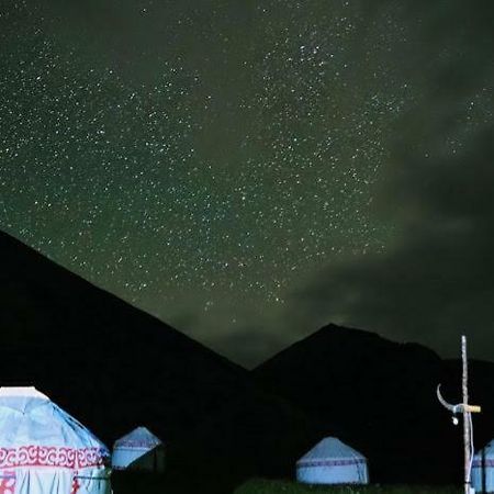 Eco Yurt Camp Arashan Hotel Teploklyuchenka Exterior photo
