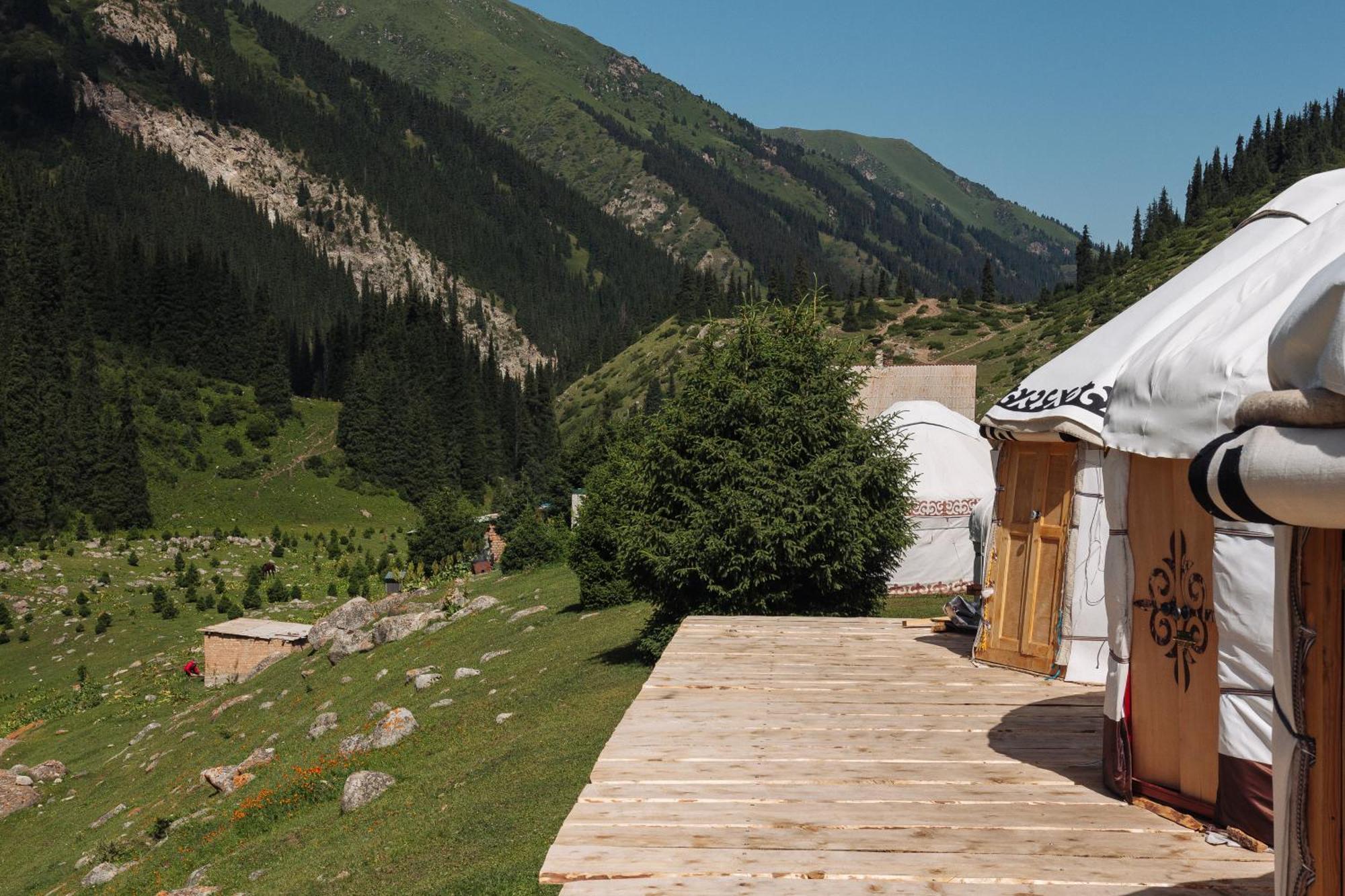 Eco Yurt Camp Arashan Hotel Teploklyuchenka Exterior photo