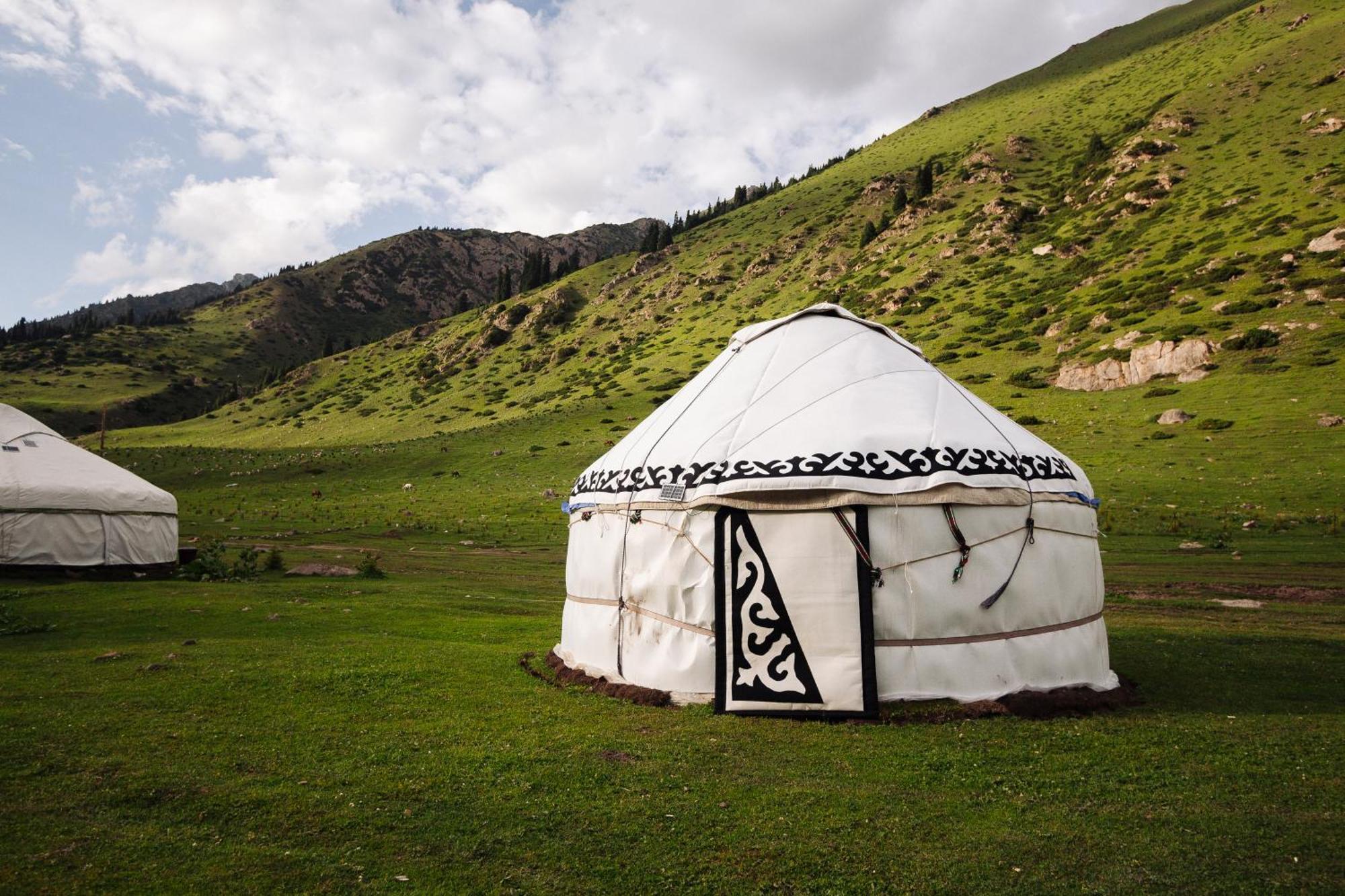 Eco Yurt Camp Arashan Hotel Teploklyuchenka Exterior photo